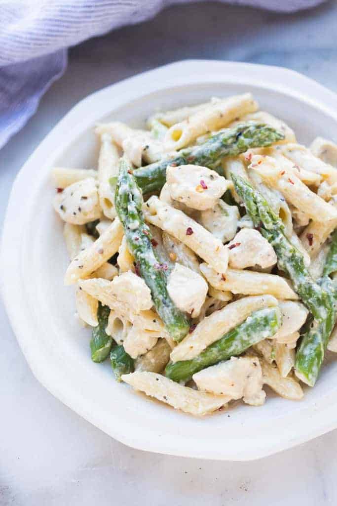 One-Skillet Creamy Chicken Asparagus Pasta Recipe